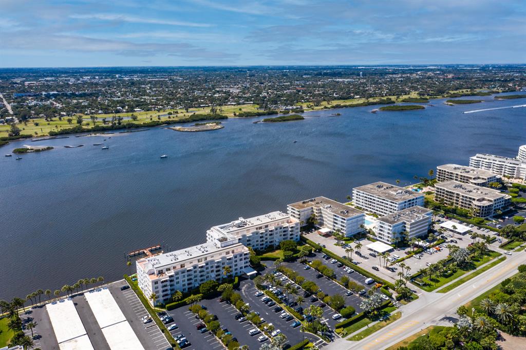 ROYAL SAXON - Residential