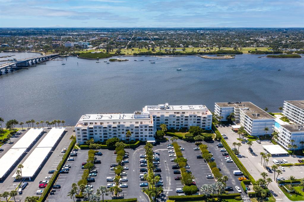 ROYAL SAXON - Residential