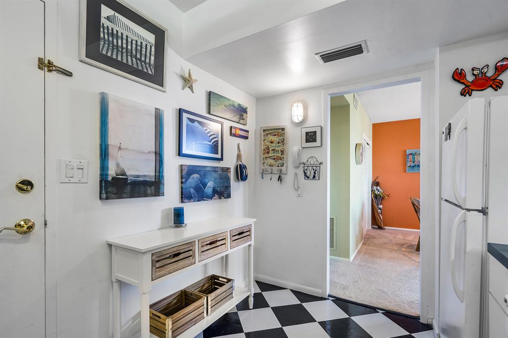 ROYAL SAXON - Residential