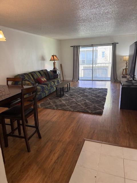 FOXWOOD HOLLOW - Residential