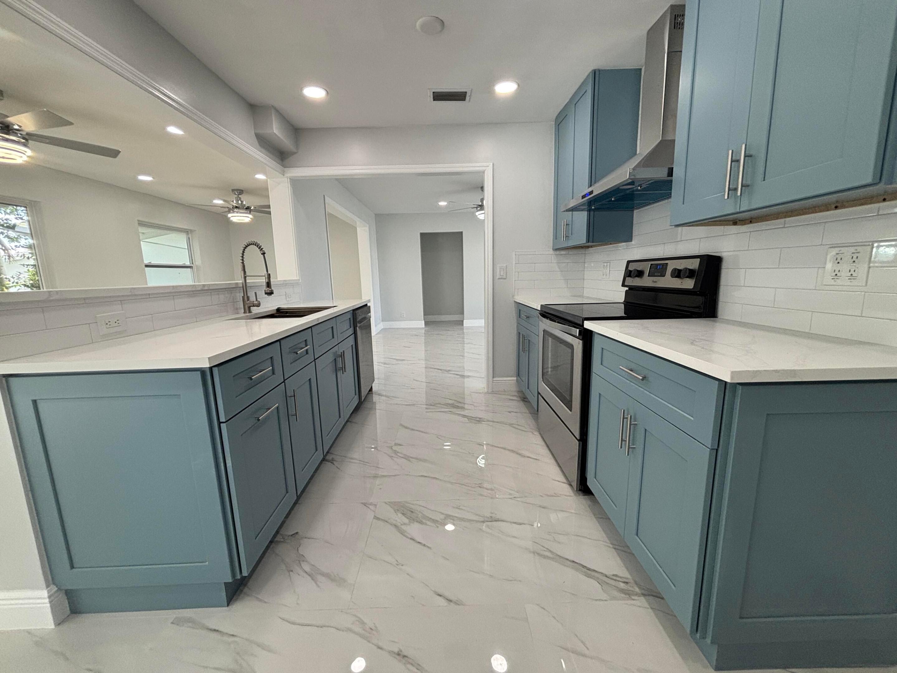 PALM BEACH LEISUREVILLE - Residential Lease