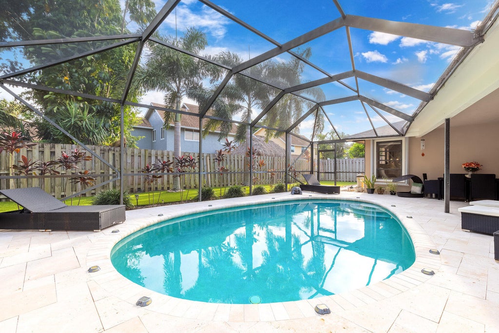 Photo of 1110 Rainwood Circle, Palm Beach Gardens, FL 33410 (MLS # R11029540)
