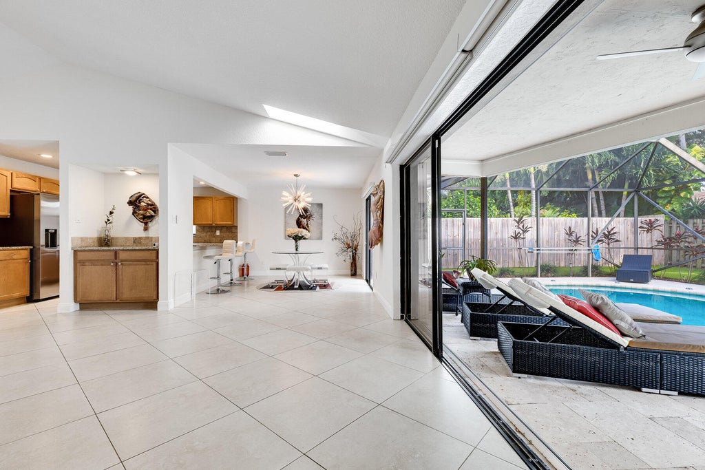 Photo of 1110 Rainwood Circle, Palm Beach Gardens, FL 33410 (MLS # R11029540)