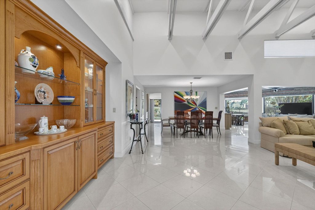 Photo of 4881 Pineview Circle, Delray Beach, FL 33445 (MLS # R11163822)