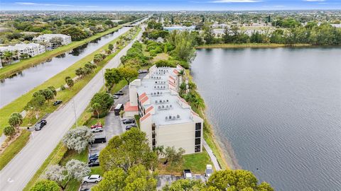 A home in Oakland Park