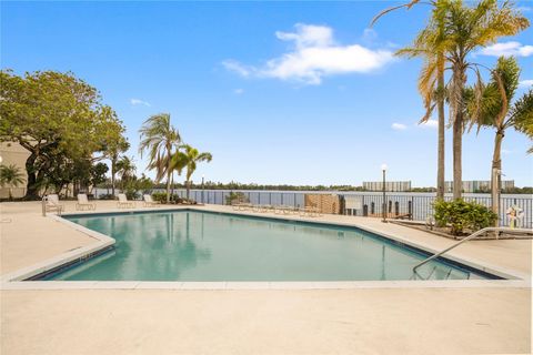 A home in Oakland Park