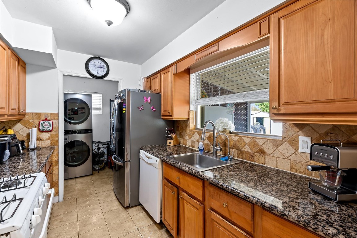 Palm Beach Square Unit 04 - Residential