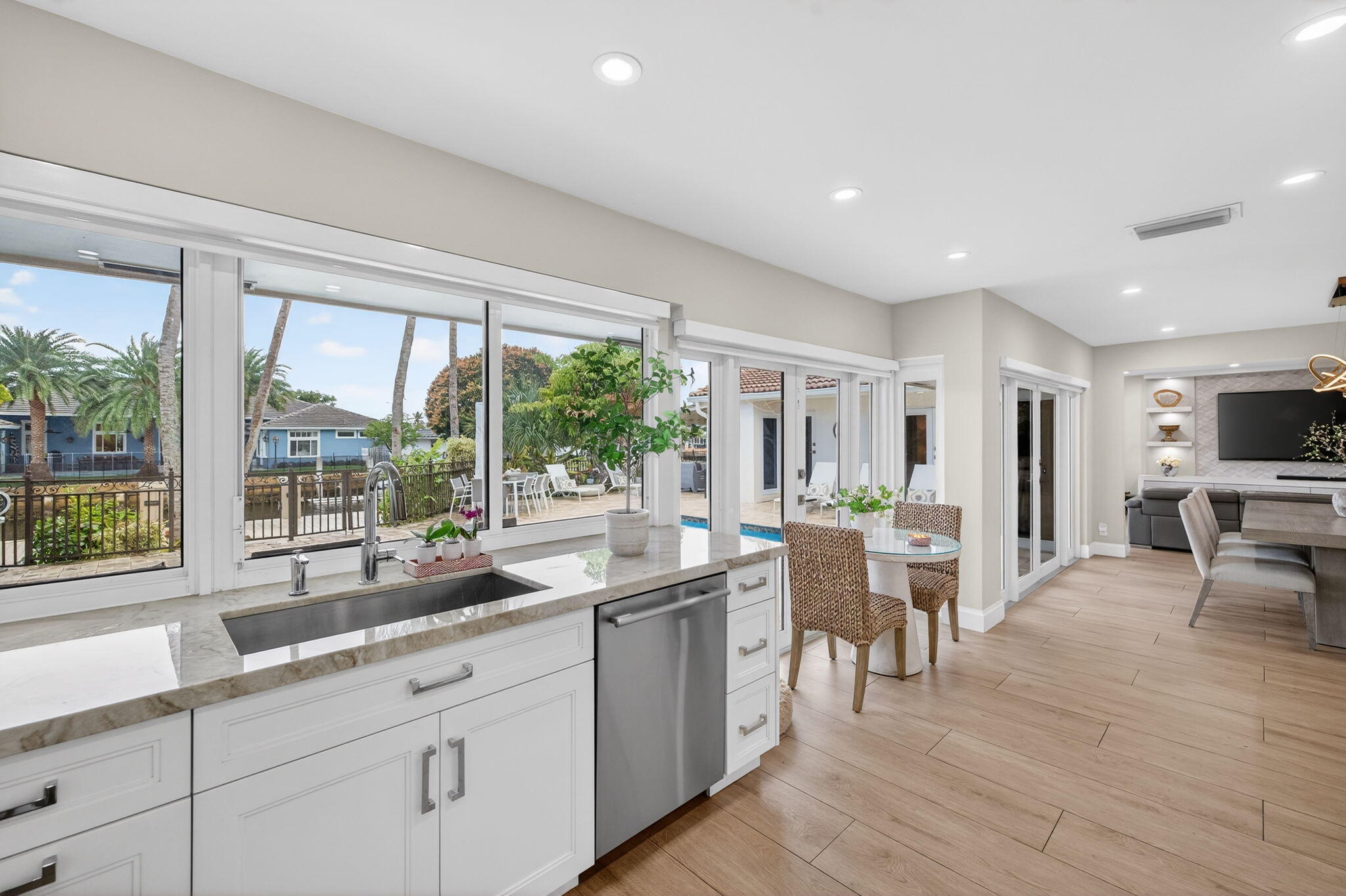 LANDINGS FIRST SEC - Residential