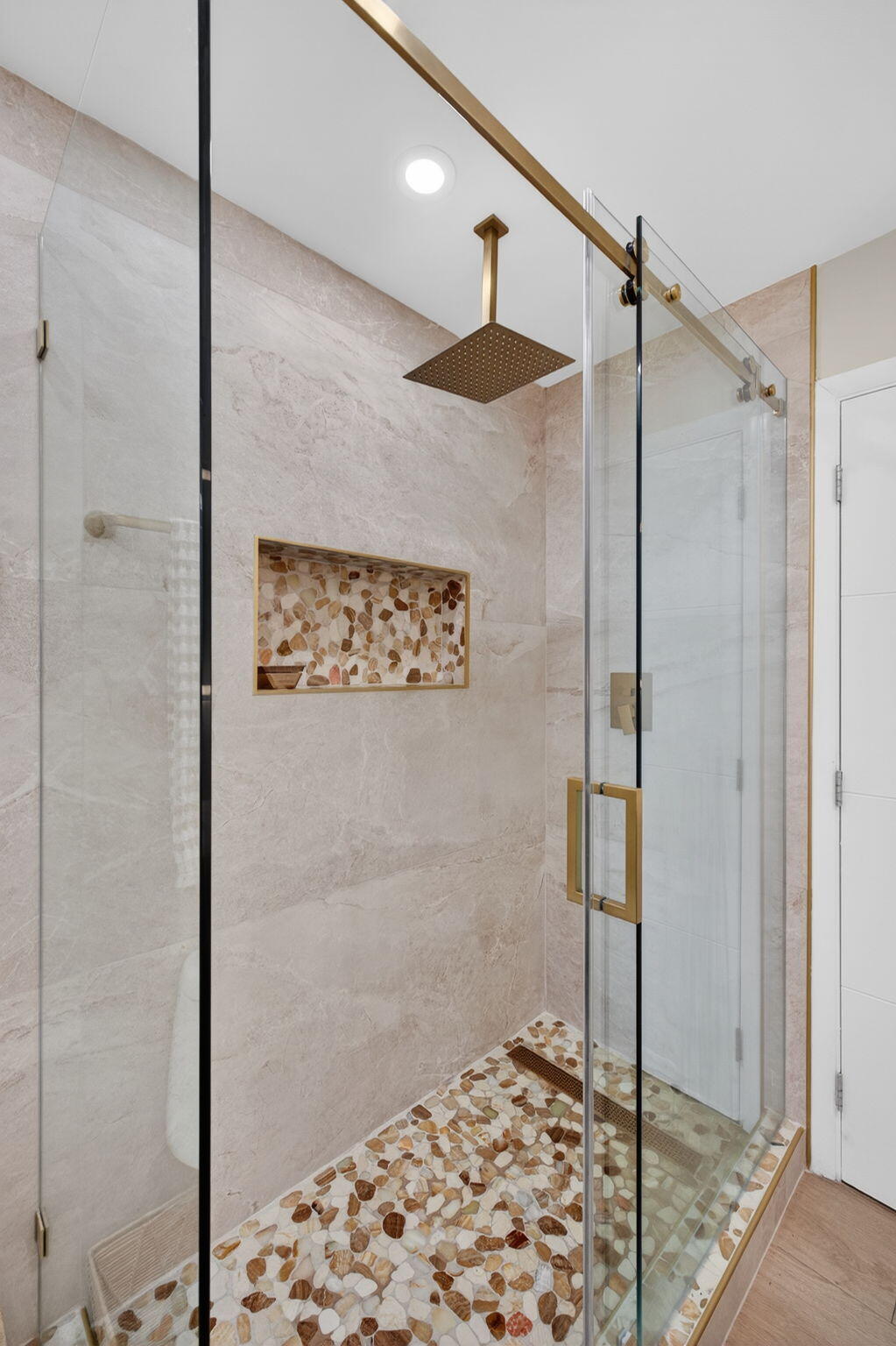 LANDINGS FIRST SEC - Residential