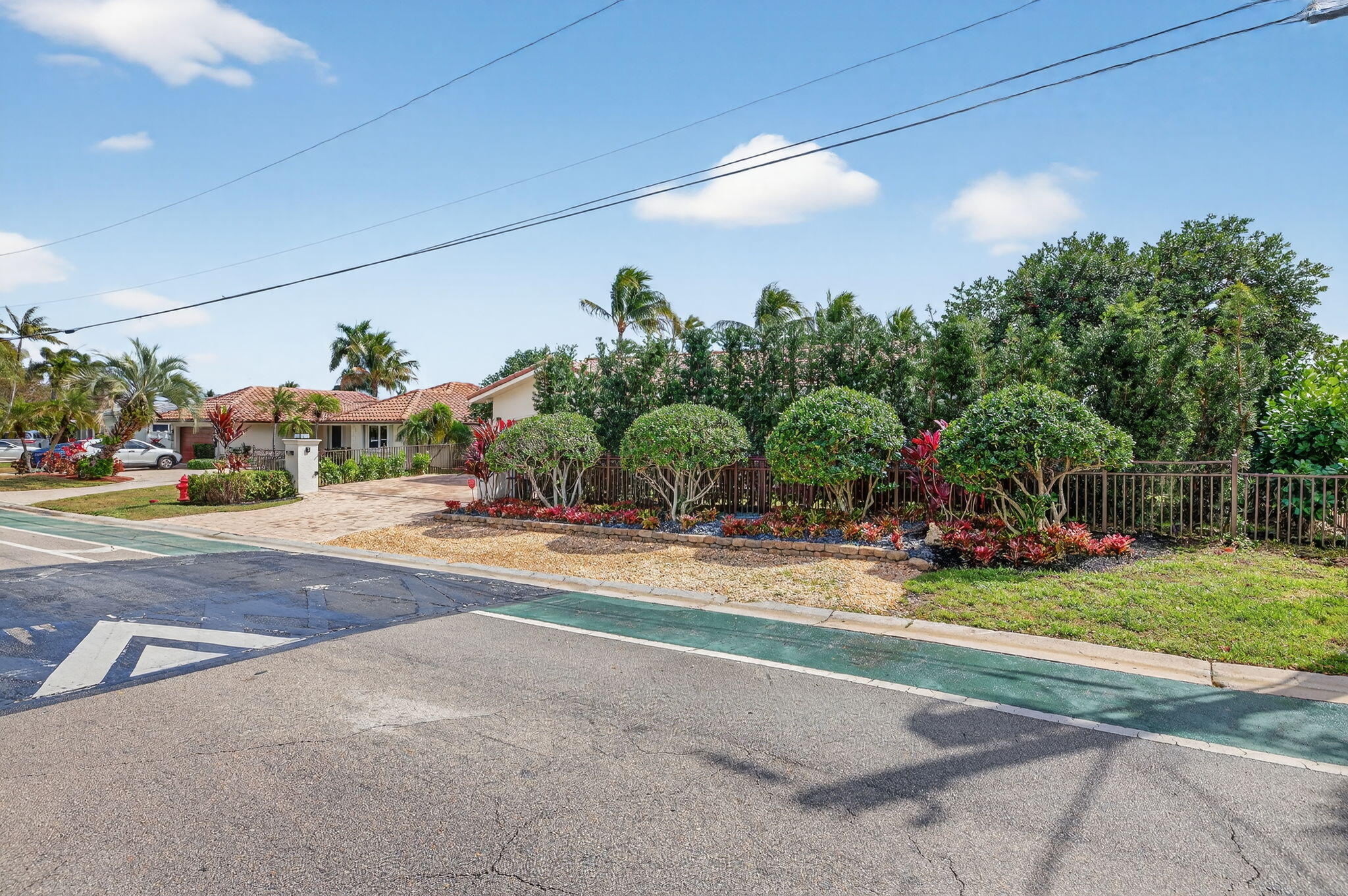 LANDINGS FIRST SEC - Residential