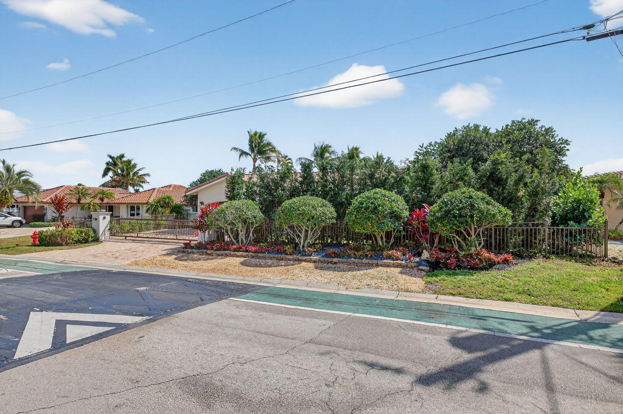 LANDINGS FIRST SEC - Residential