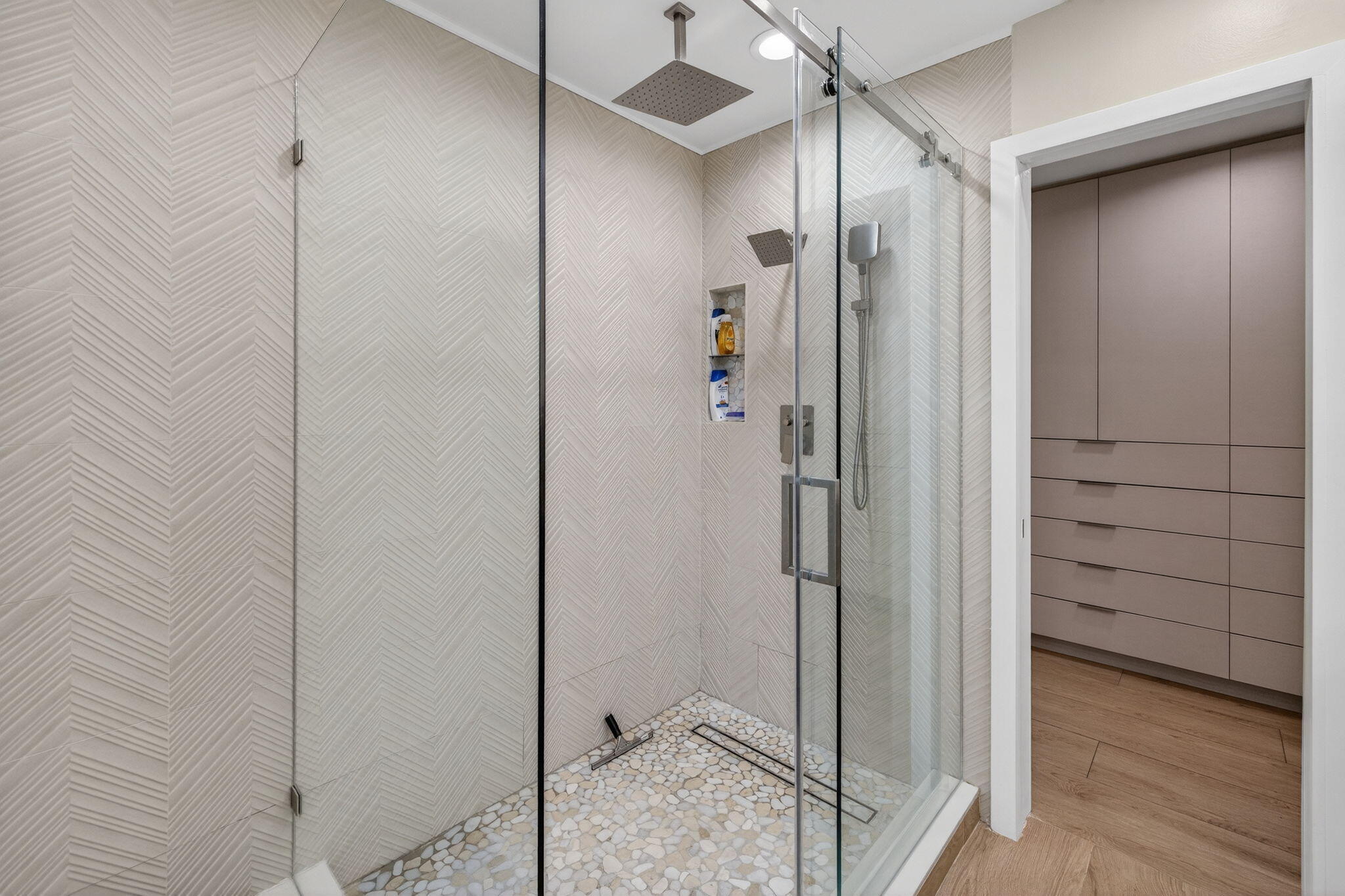 LANDINGS FIRST SEC - Residential