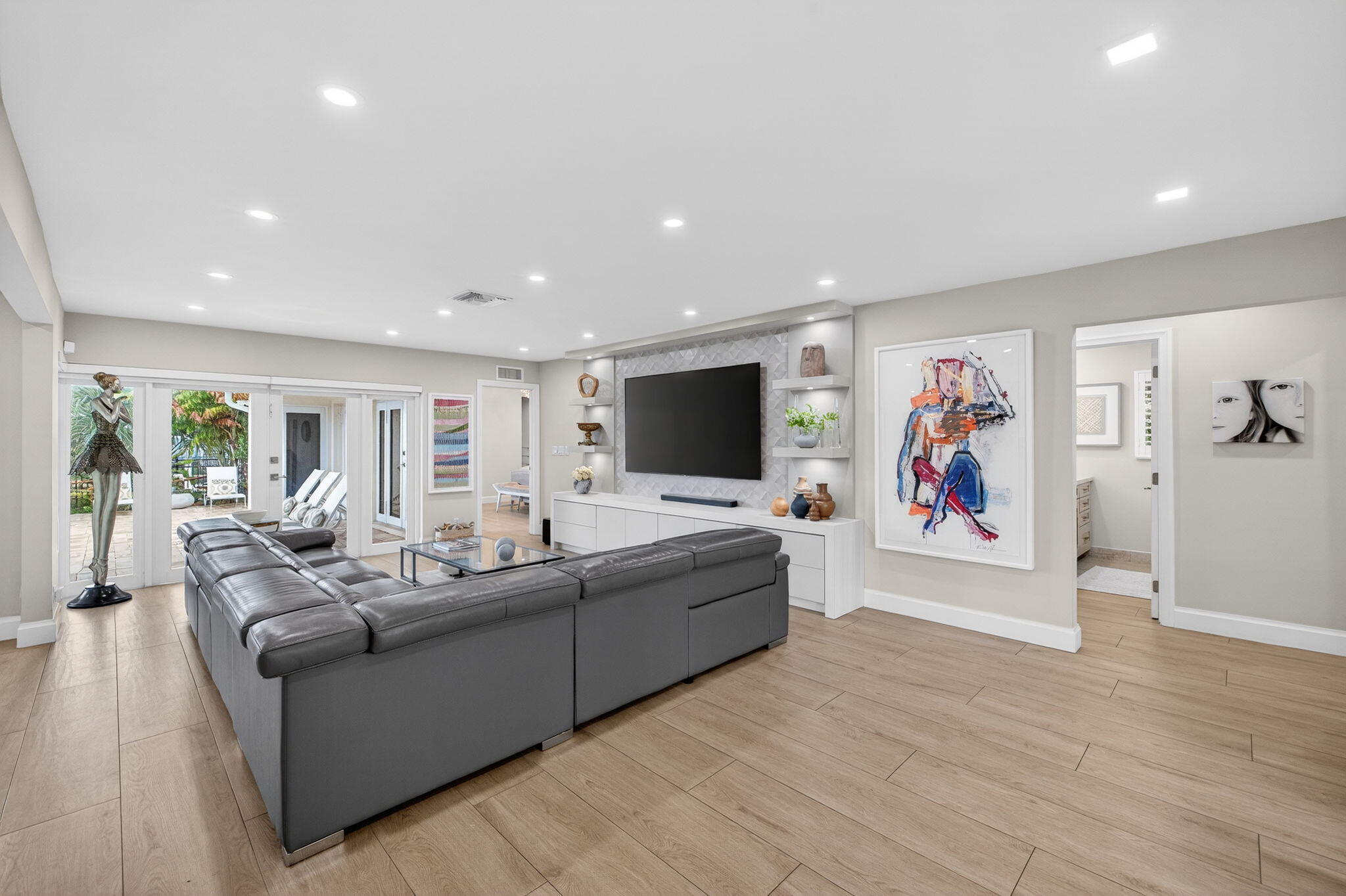 LANDINGS FIRST SEC - Residential