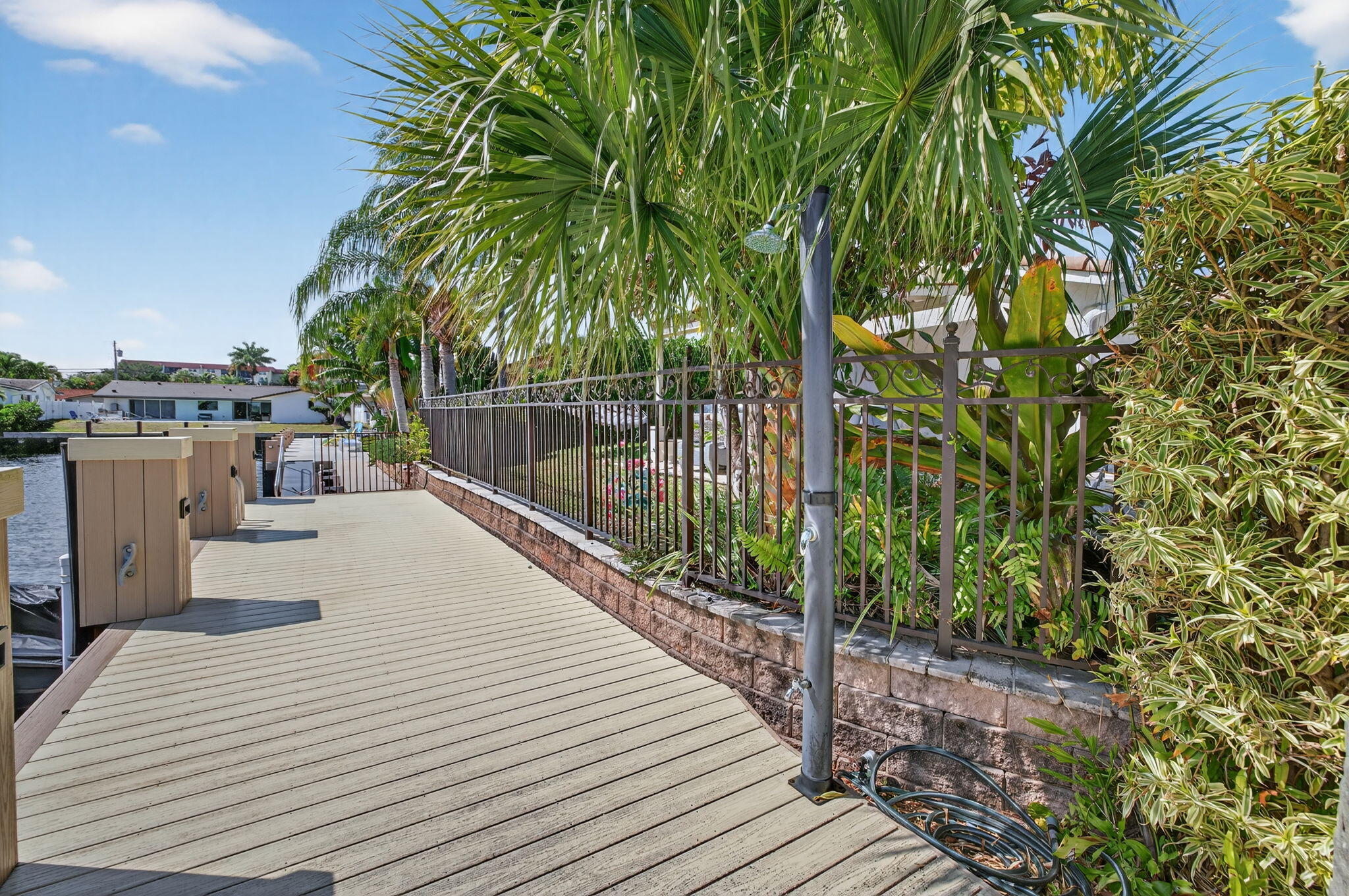 LANDINGS FIRST SEC - Residential