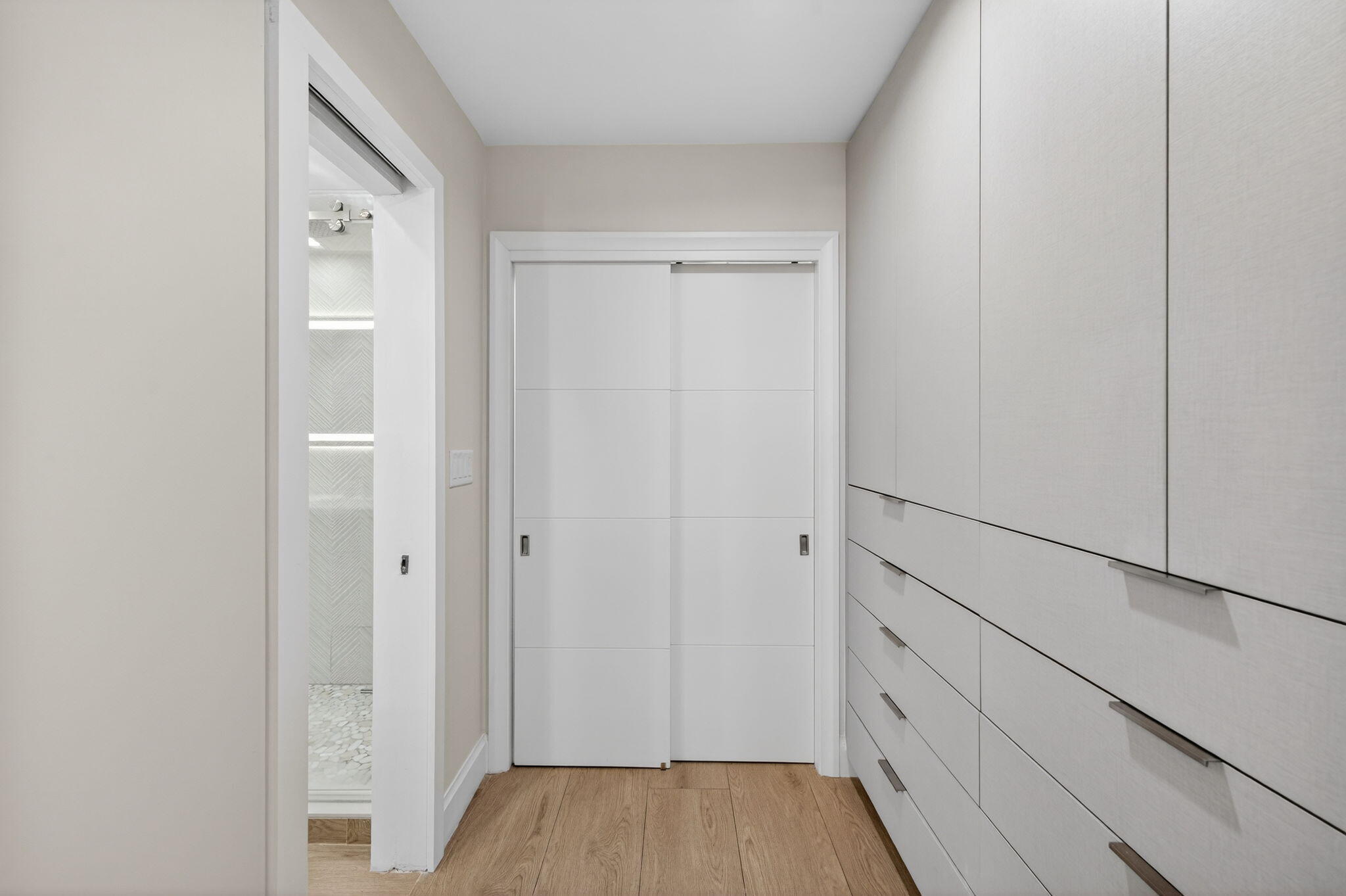 LANDINGS FIRST SEC - Residential