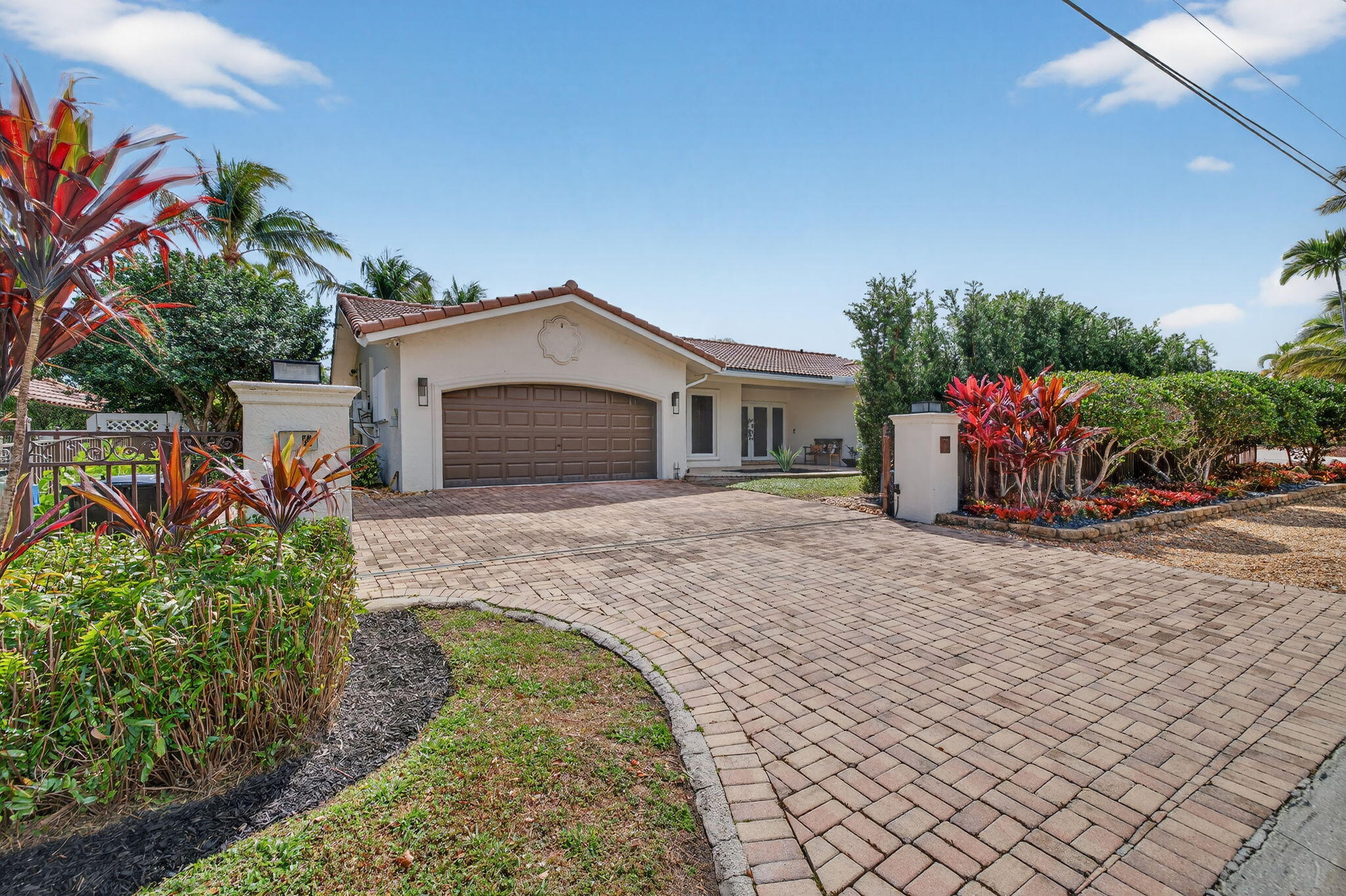 LANDINGS FIRST SEC - Residential