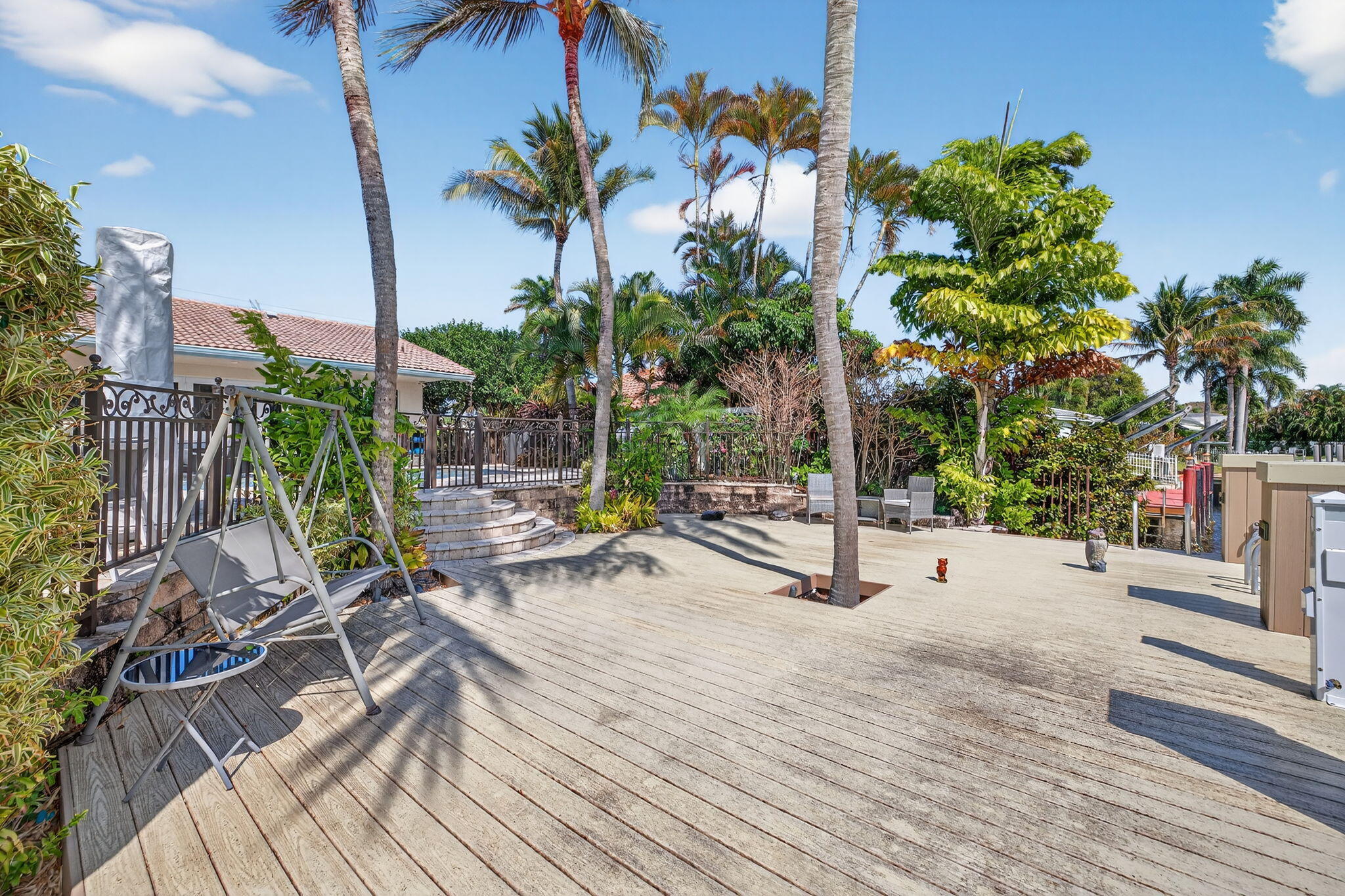 LANDINGS FIRST SEC - Residential