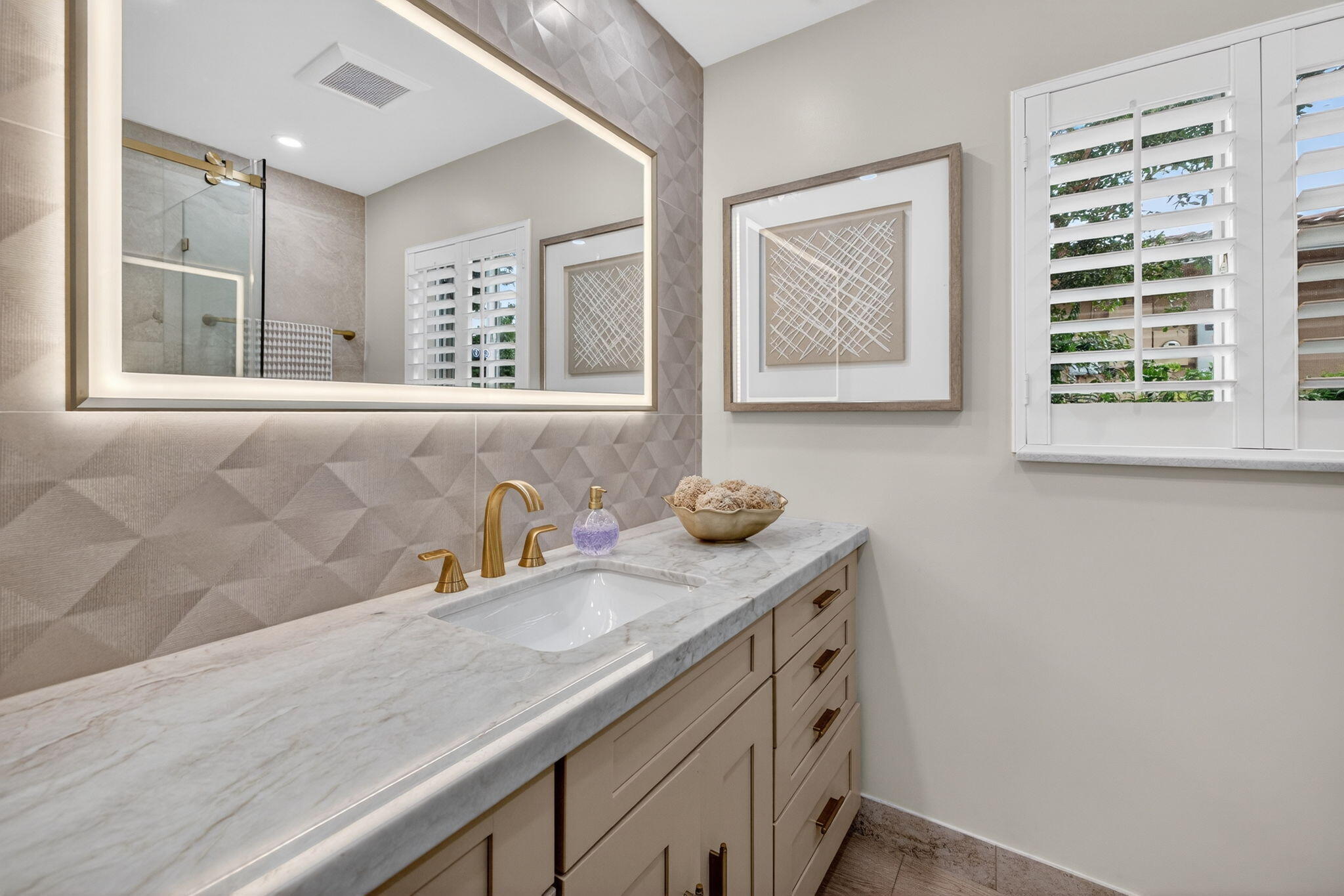 LANDINGS FIRST SEC - Residential