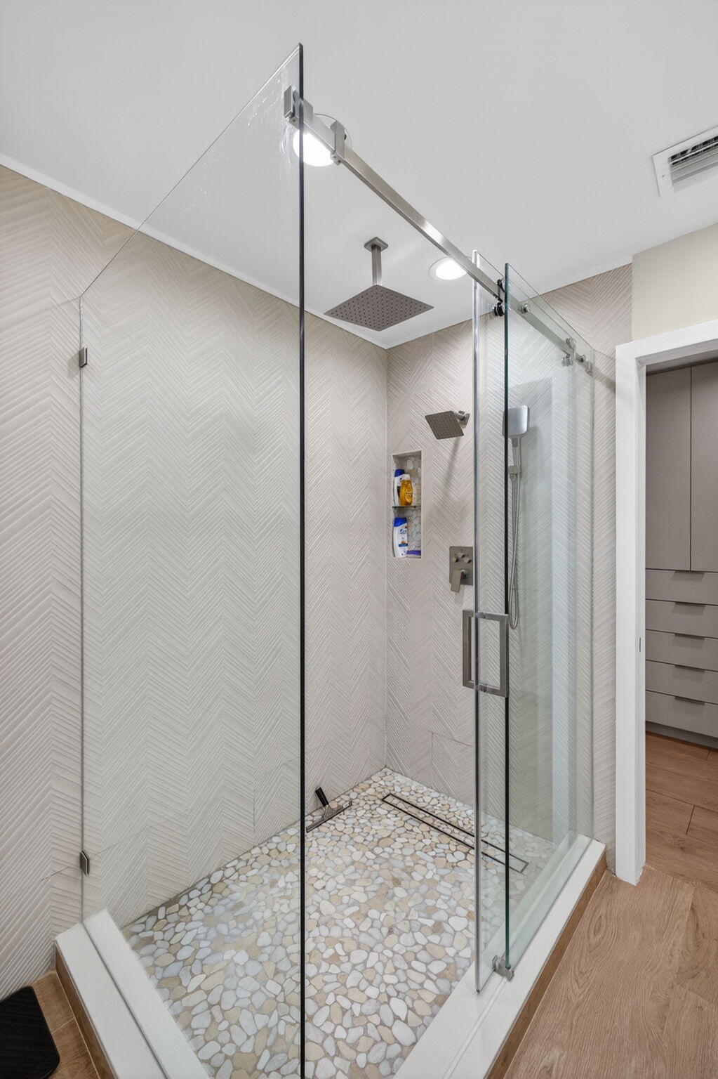 LANDINGS FIRST SEC - Residential