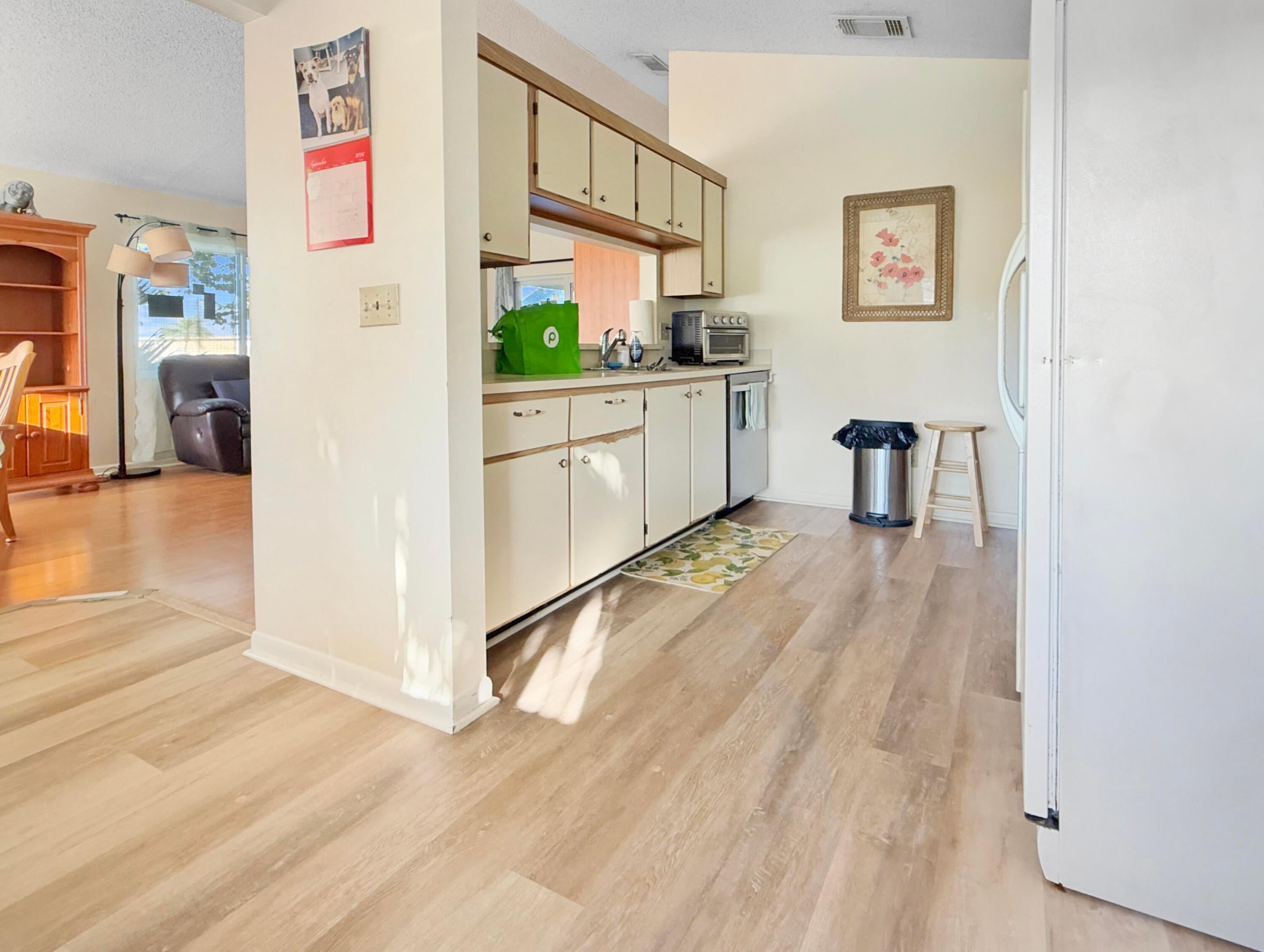 180 RAINTREE Trail