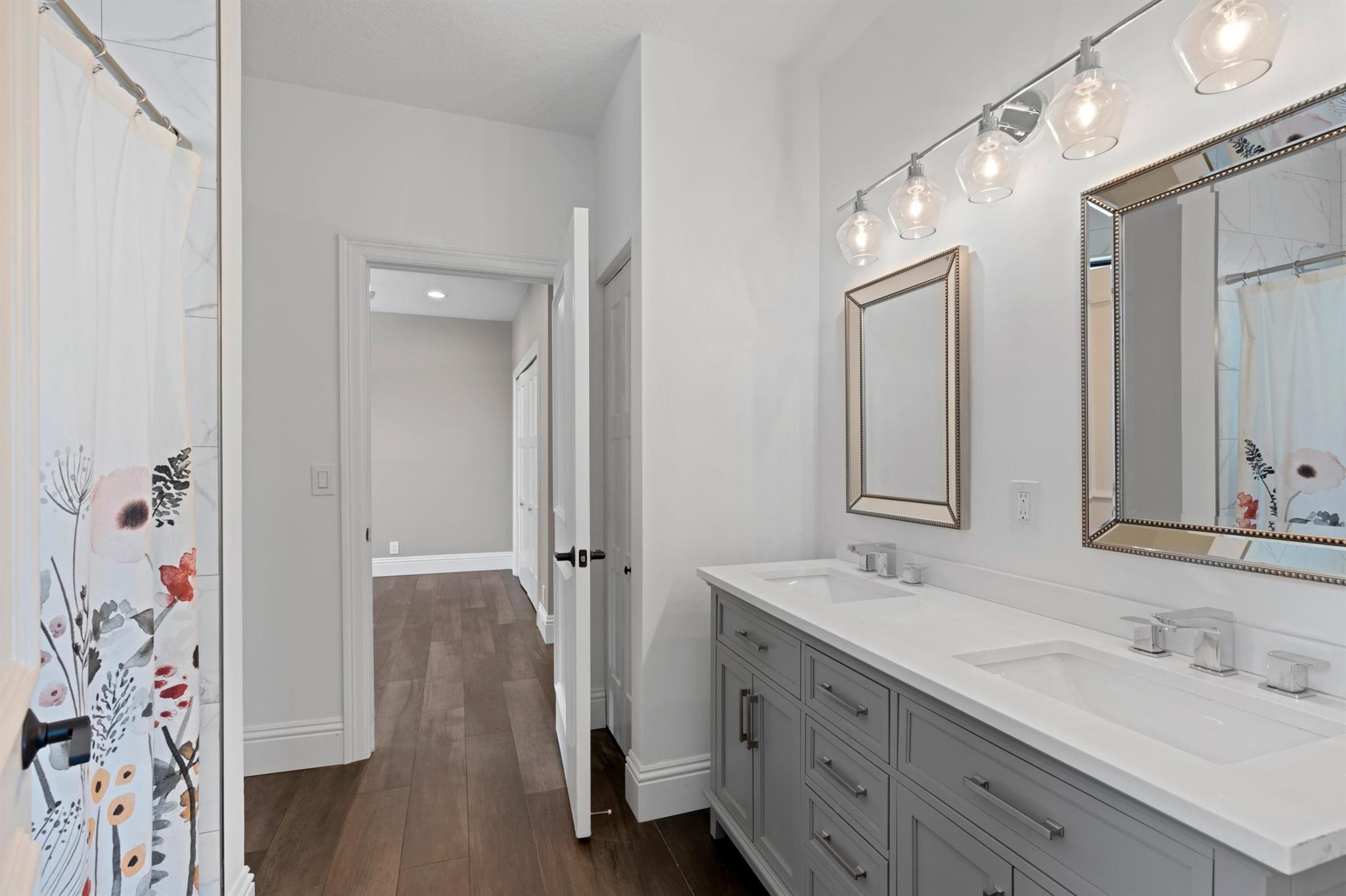 ONE THOUSAND NINE HUNDRED - Residential