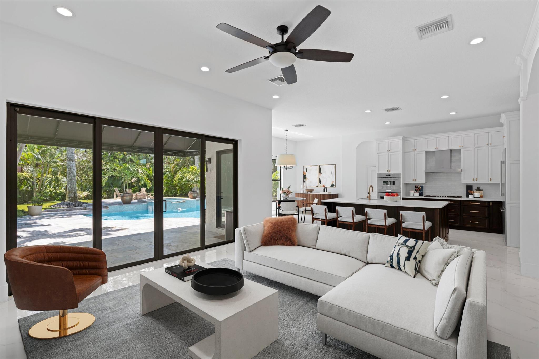 ONE THOUSAND NINE HUNDRED - Residential