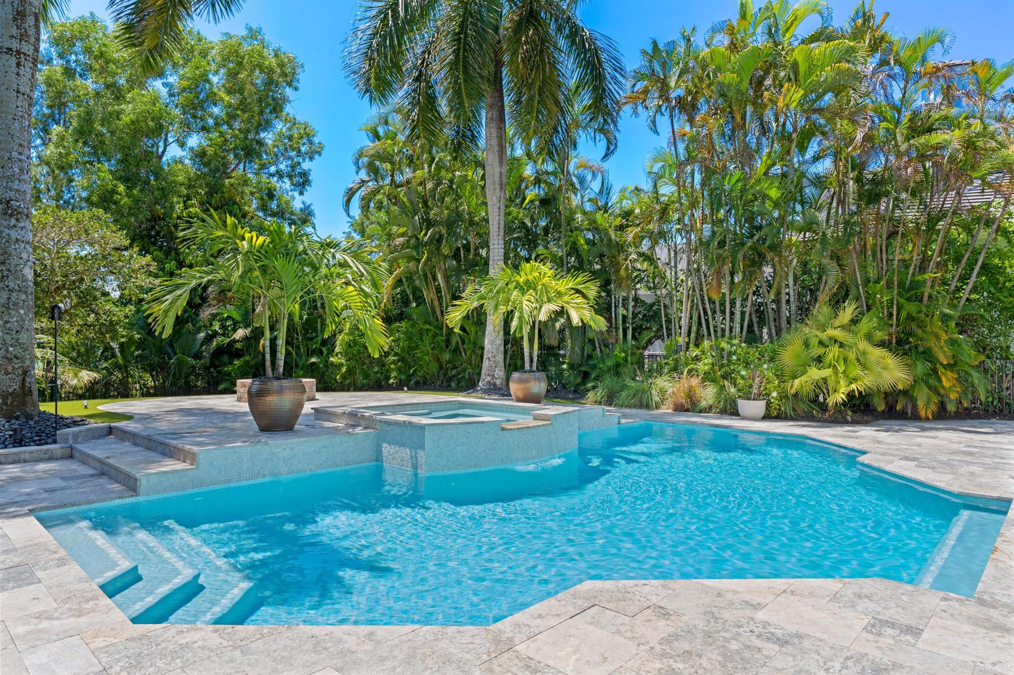 ONE THOUSAND NINE HUNDRED - Residential