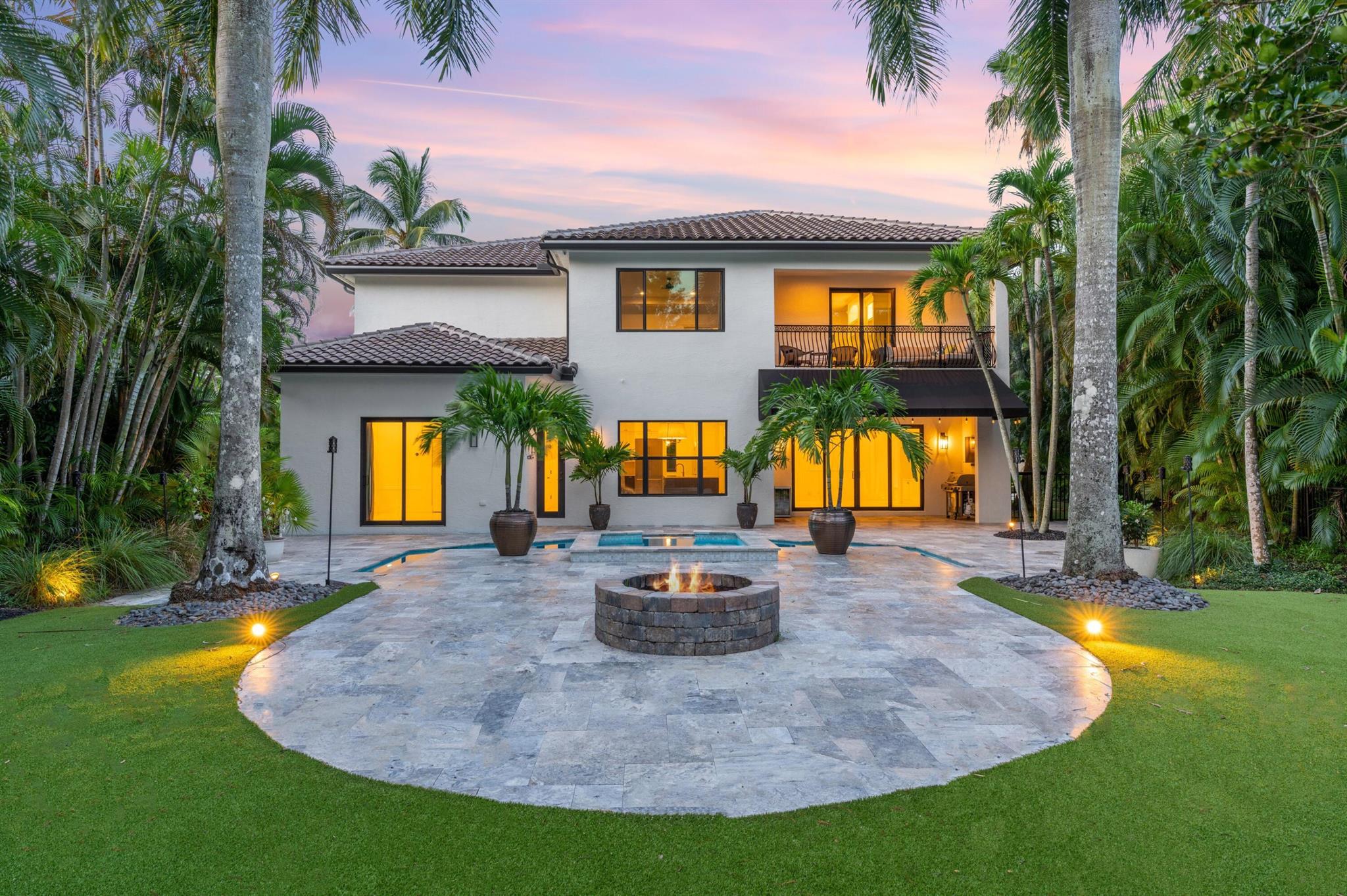 ONE THOUSAND NINE HUNDRED - Residential