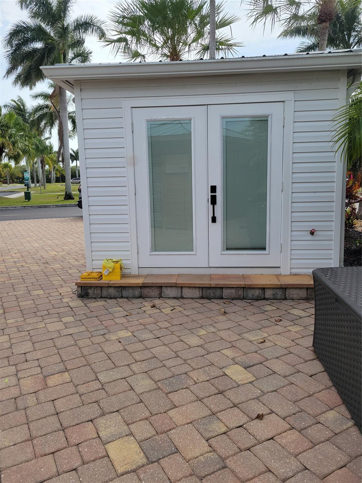 Silver Palms Rv Village Resort - Land