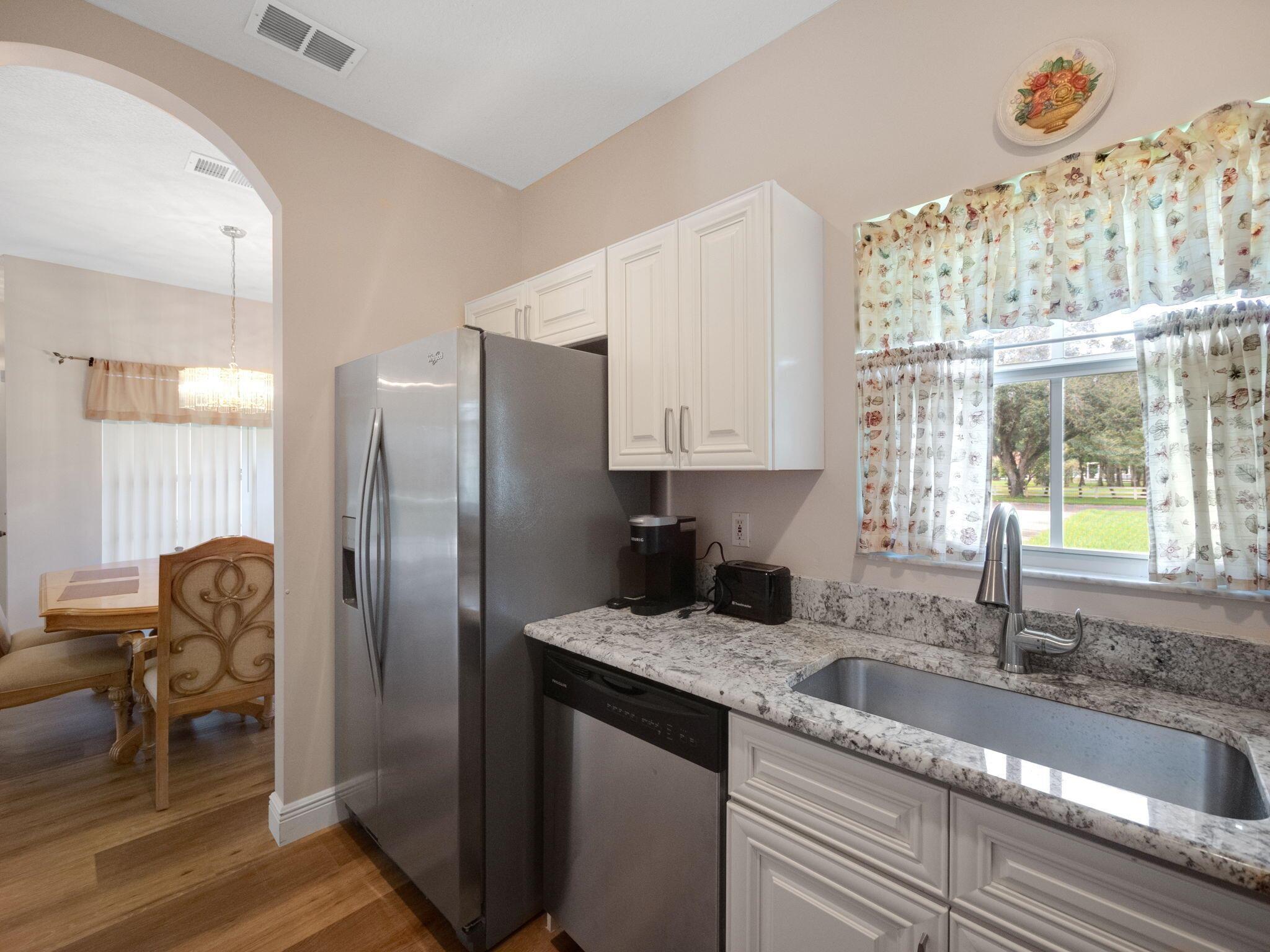 PINEWOOD OF WELLINGTON - Residential Lease