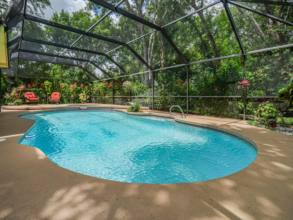 Photo of 505 Cross Creek Circle, Sebastian, FL 32958 (MLS # R11102228)