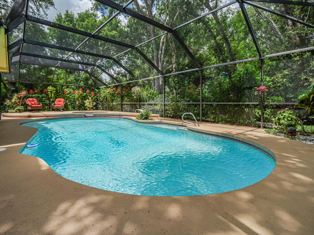 Photo of 505 Cross Creek Circle, Sebastian, FL 32958 (MLS # R11102228)