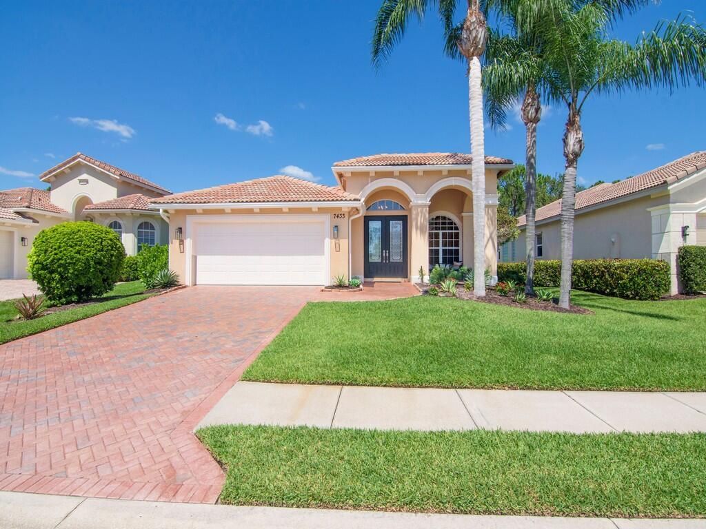 Photo of 7433 Bob O Link Way, Port St Lucie, FL 34986 (MLS # R10888907)