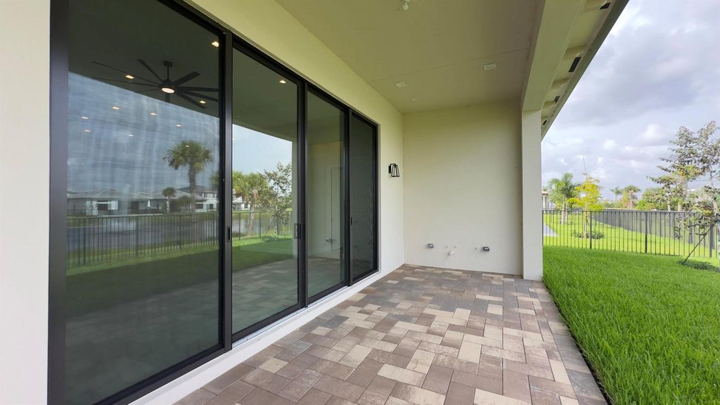 Photo of 10029 Bird Watch Way, Palm Beach Gardens, FL 33412 (MLS # R11103149)