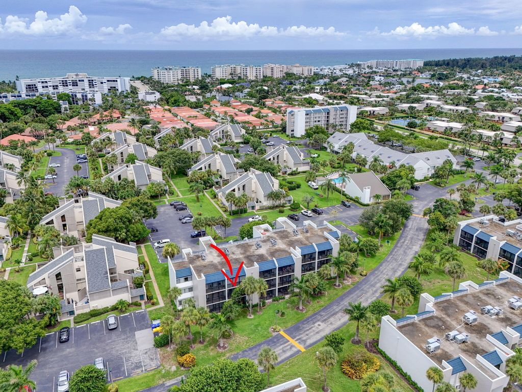 Photo of 1605 S Us Highway 1 #202v6, Jupiter, FL 33477 (MLS # B26015073)