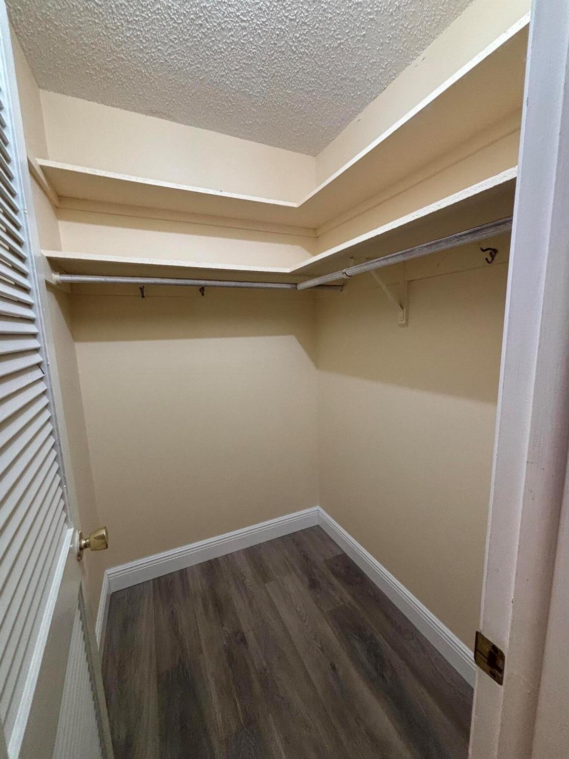 HIGH POINT - Residential Lease