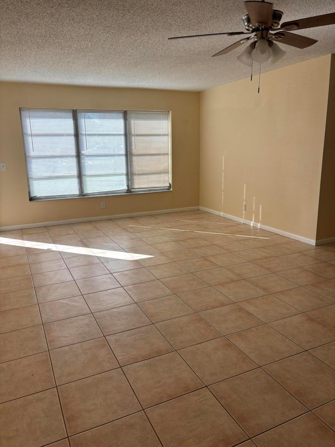 HIGH POINT - Residential Lease