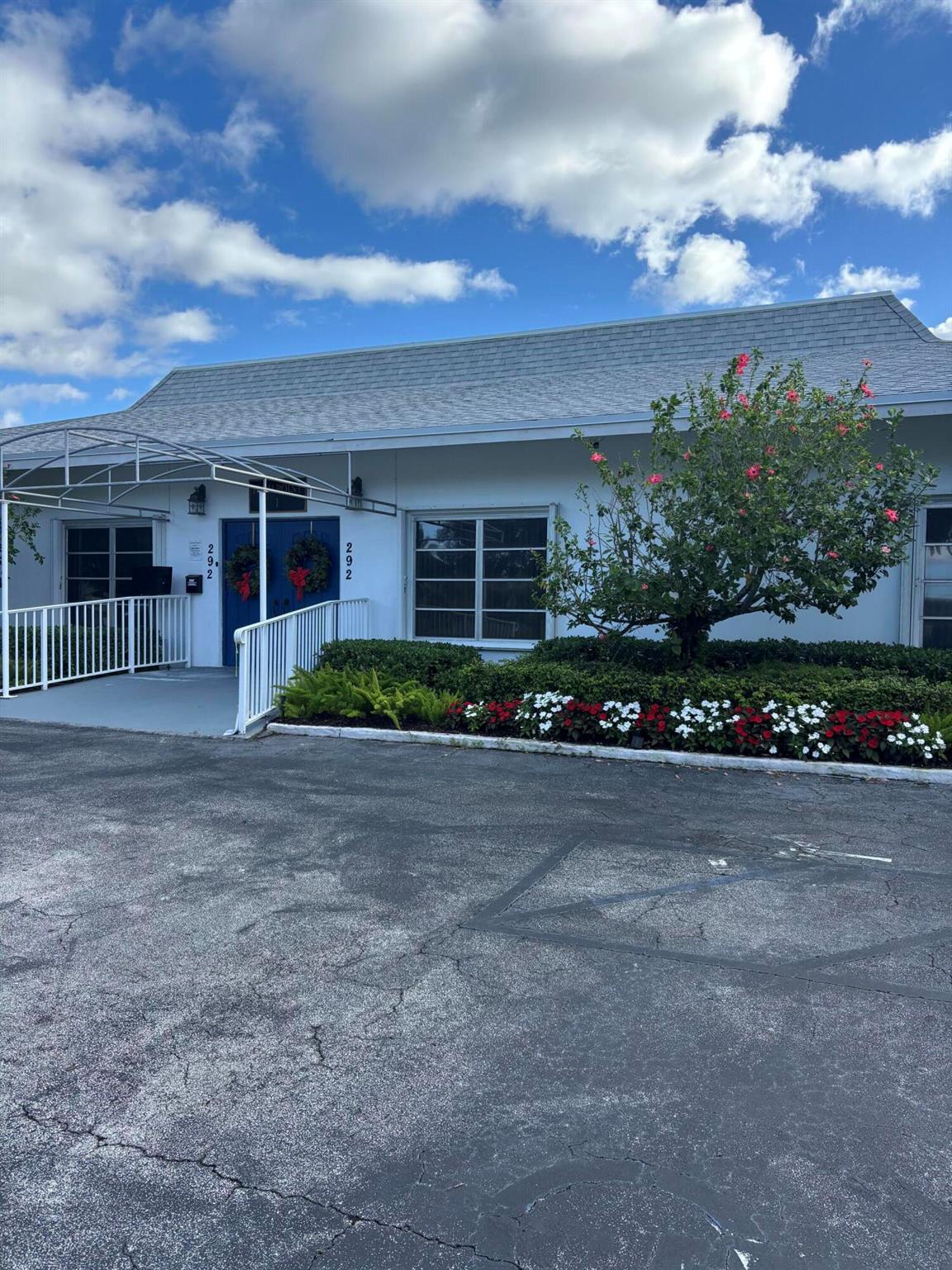 HIGH POINT - Residential Lease