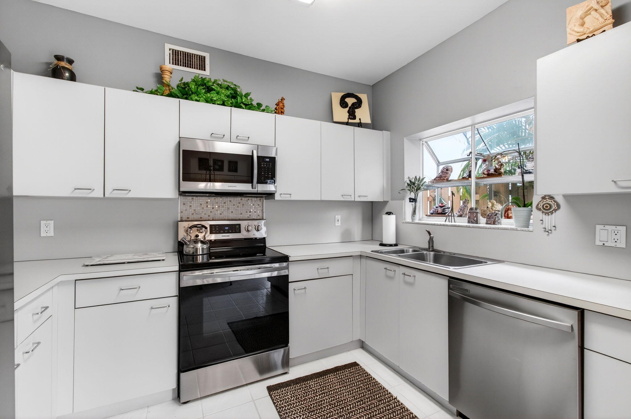 BRIARWOOD AT INDIAN SPRINGS - Residential