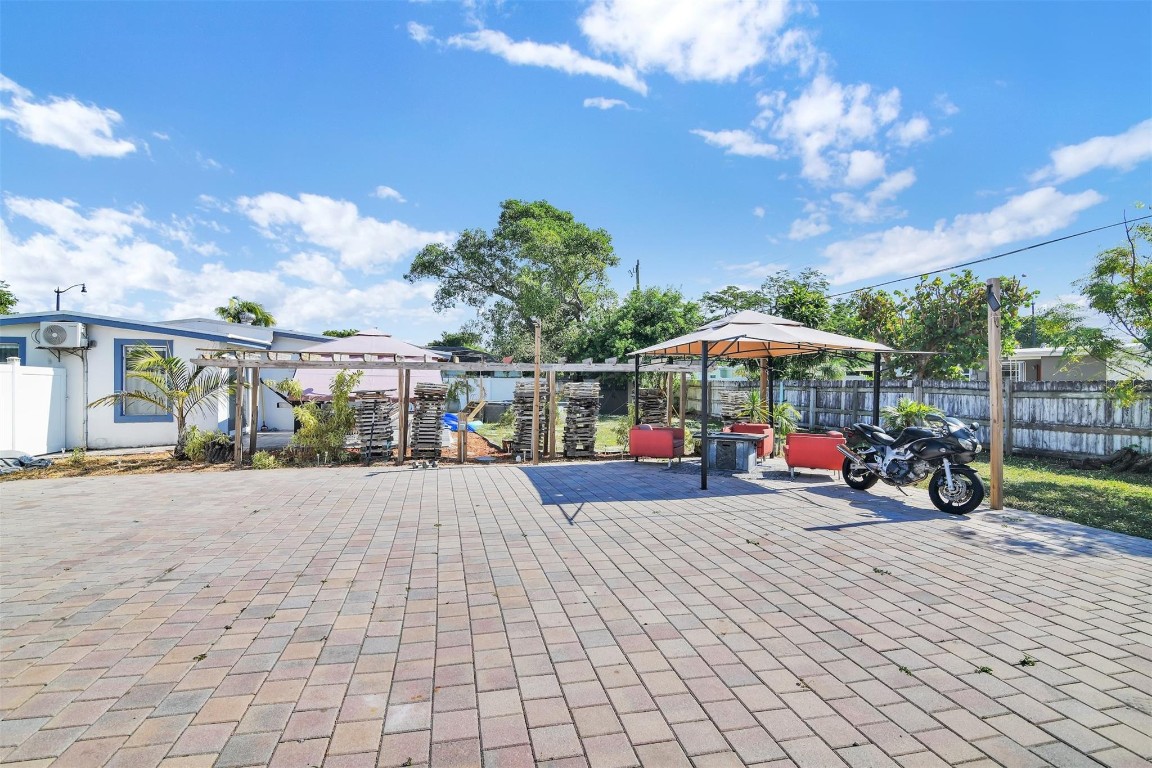 Pompano Highlands - Residential