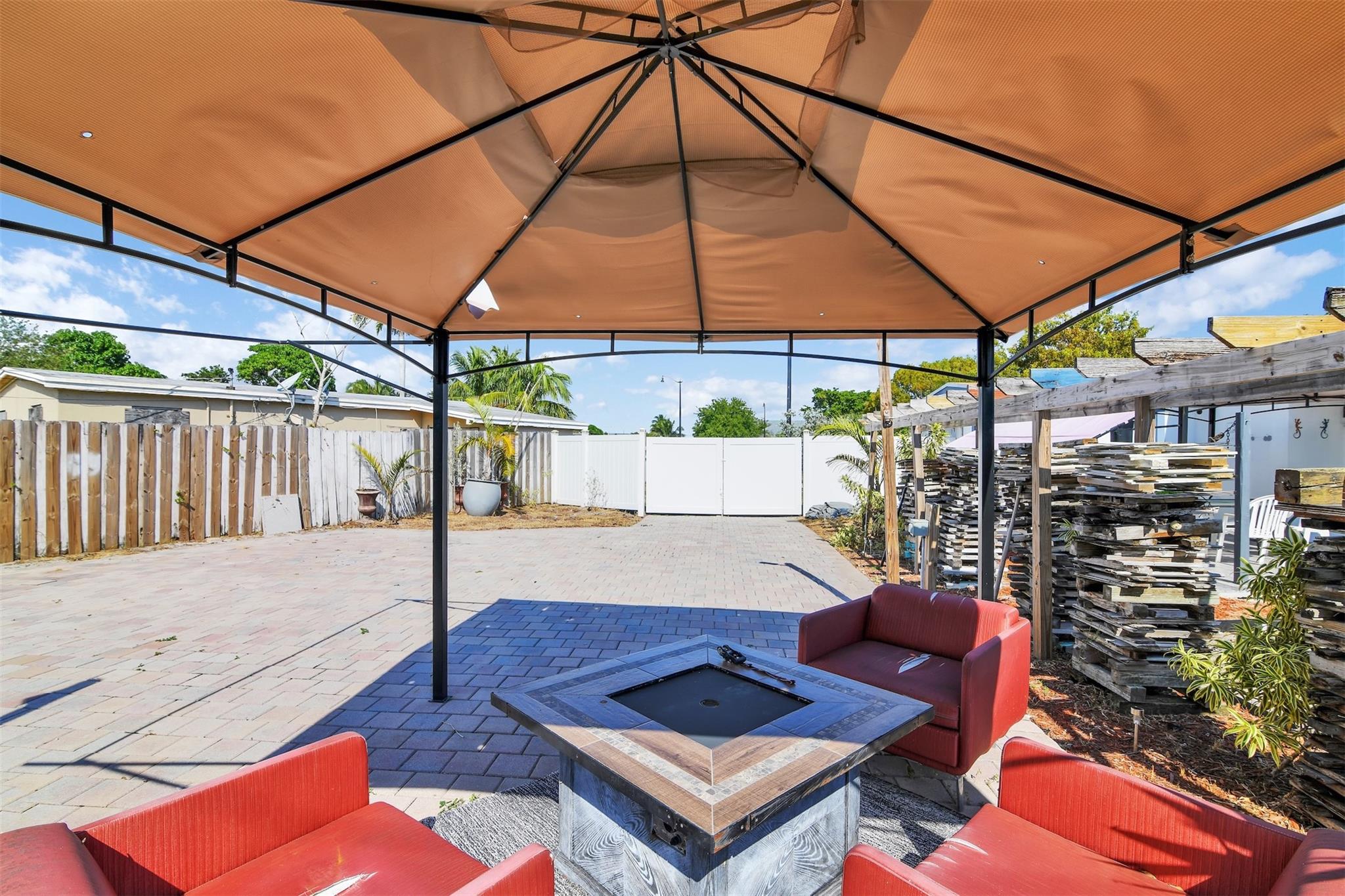 Pompano Highlands - Residential