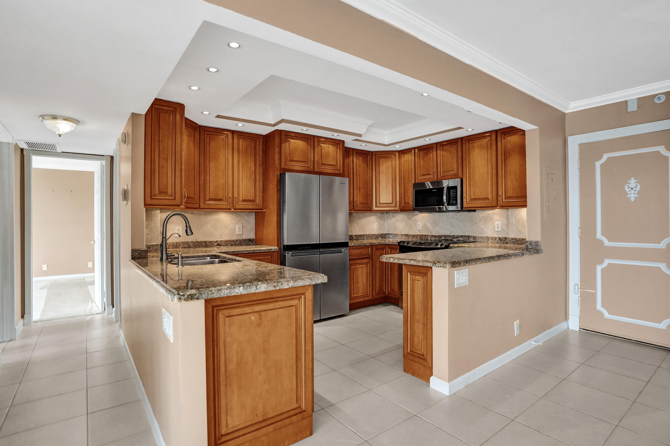 PARLIAMENT HOUSE CONDO - Residential