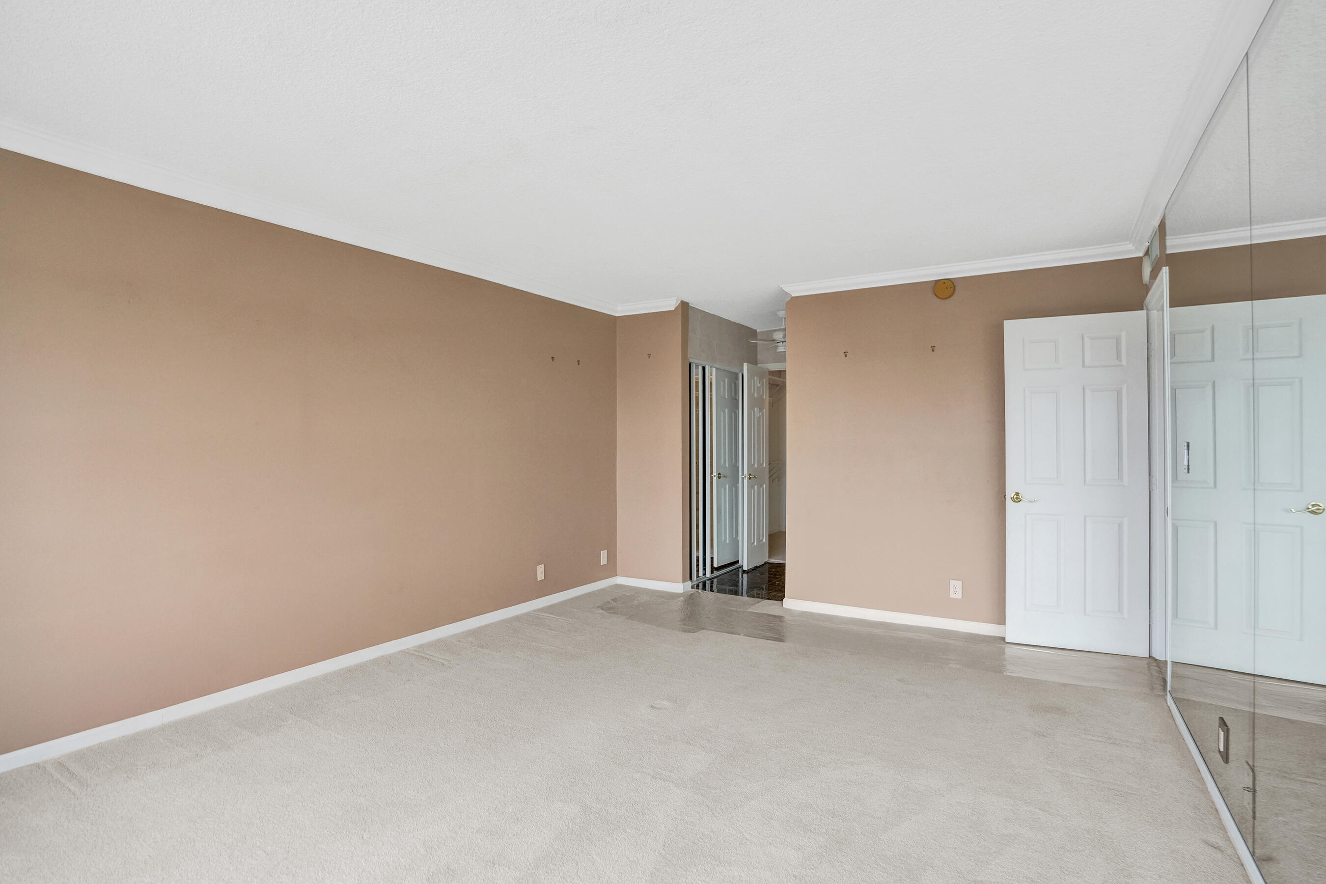 PARLIAMENT HOUSE CONDO - Residential