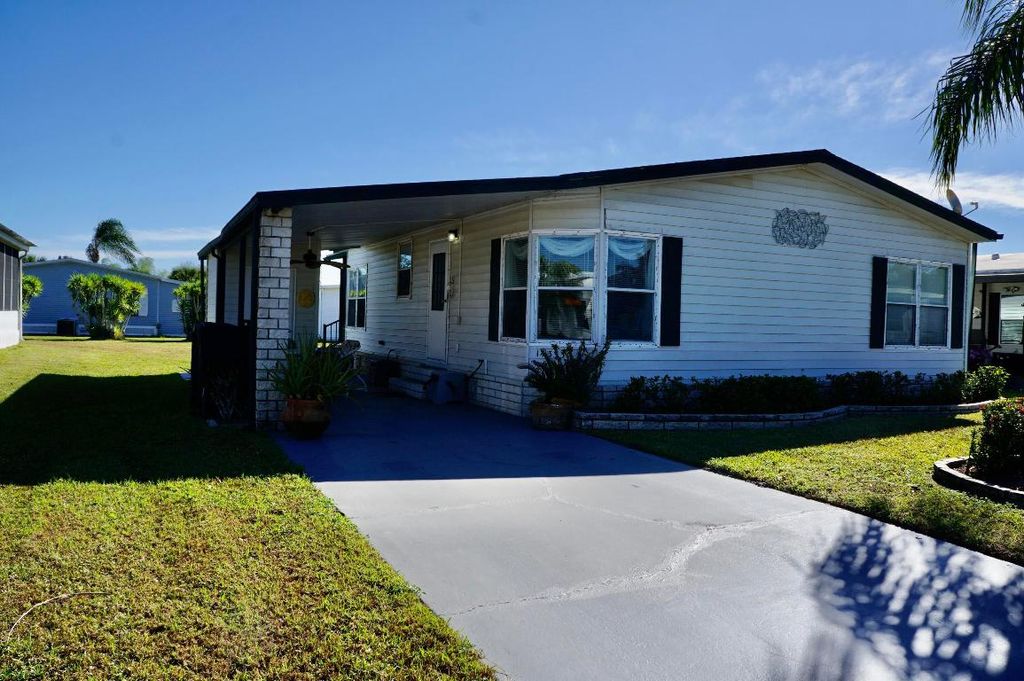 Photo of 14333 Azucena Court, Fort Pierce, FL 34951 (MLS # R11156684)