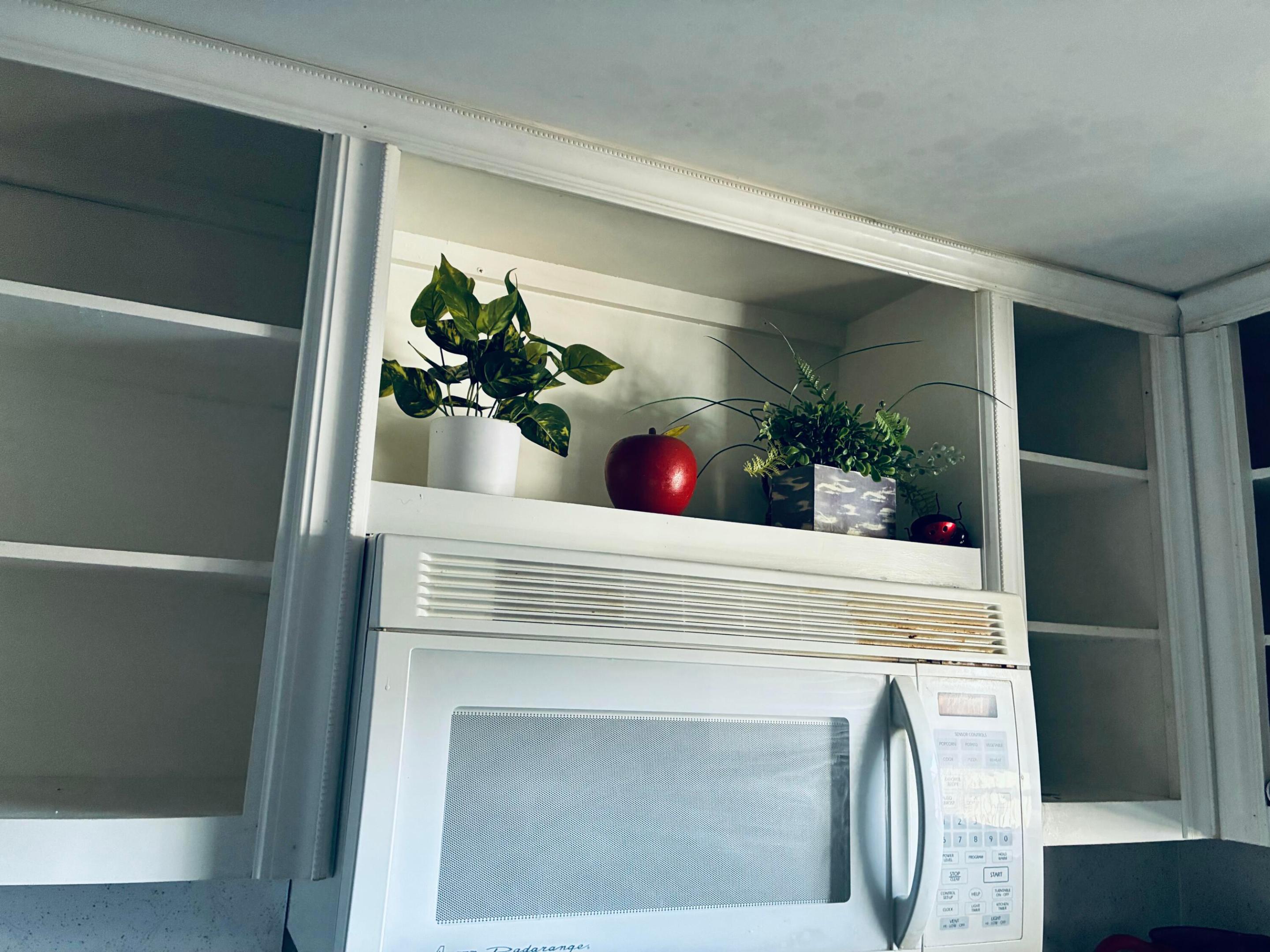 BOUNDBROOK CONDO S - Residential