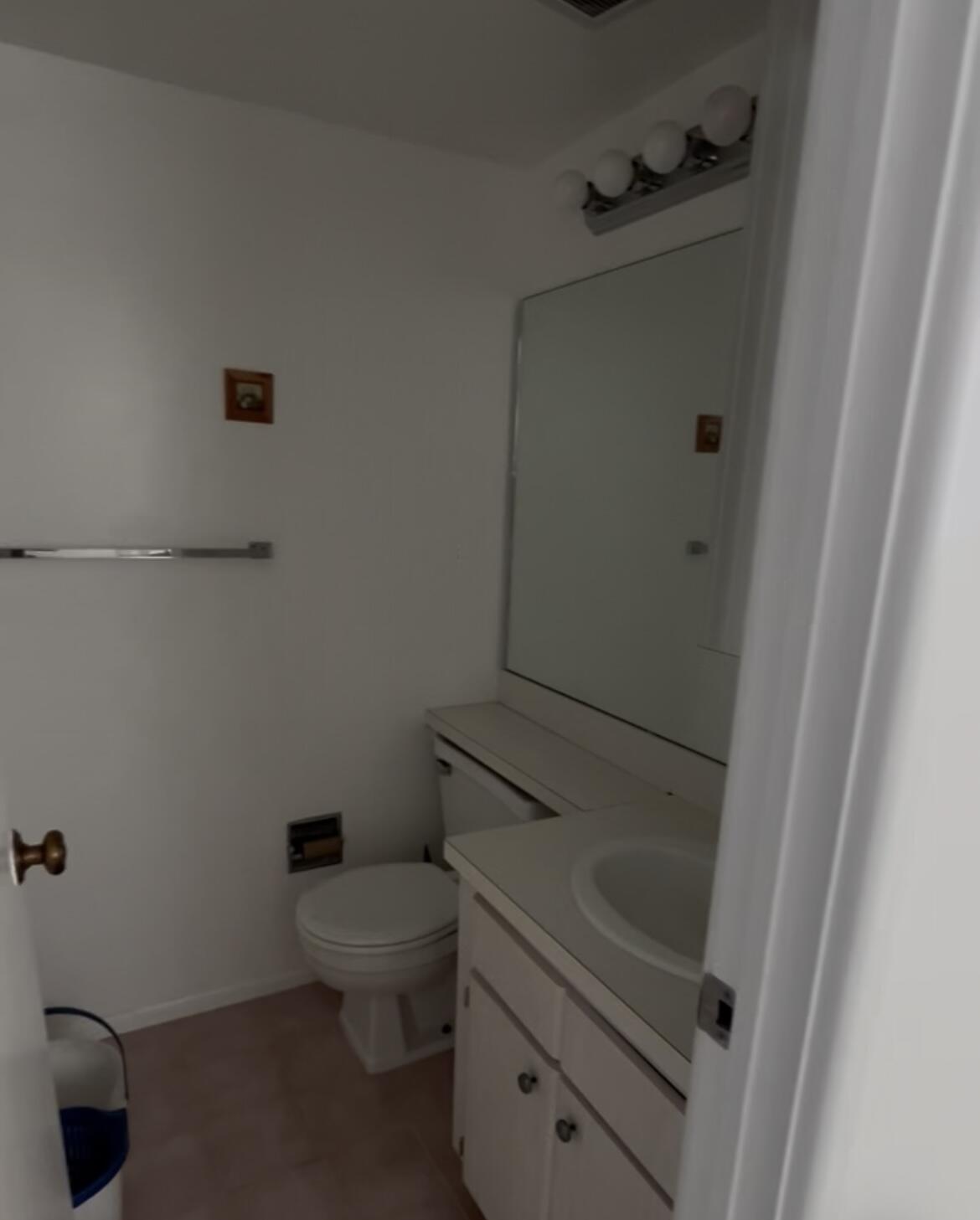 BOUNDBROOK CONDO S - Residential