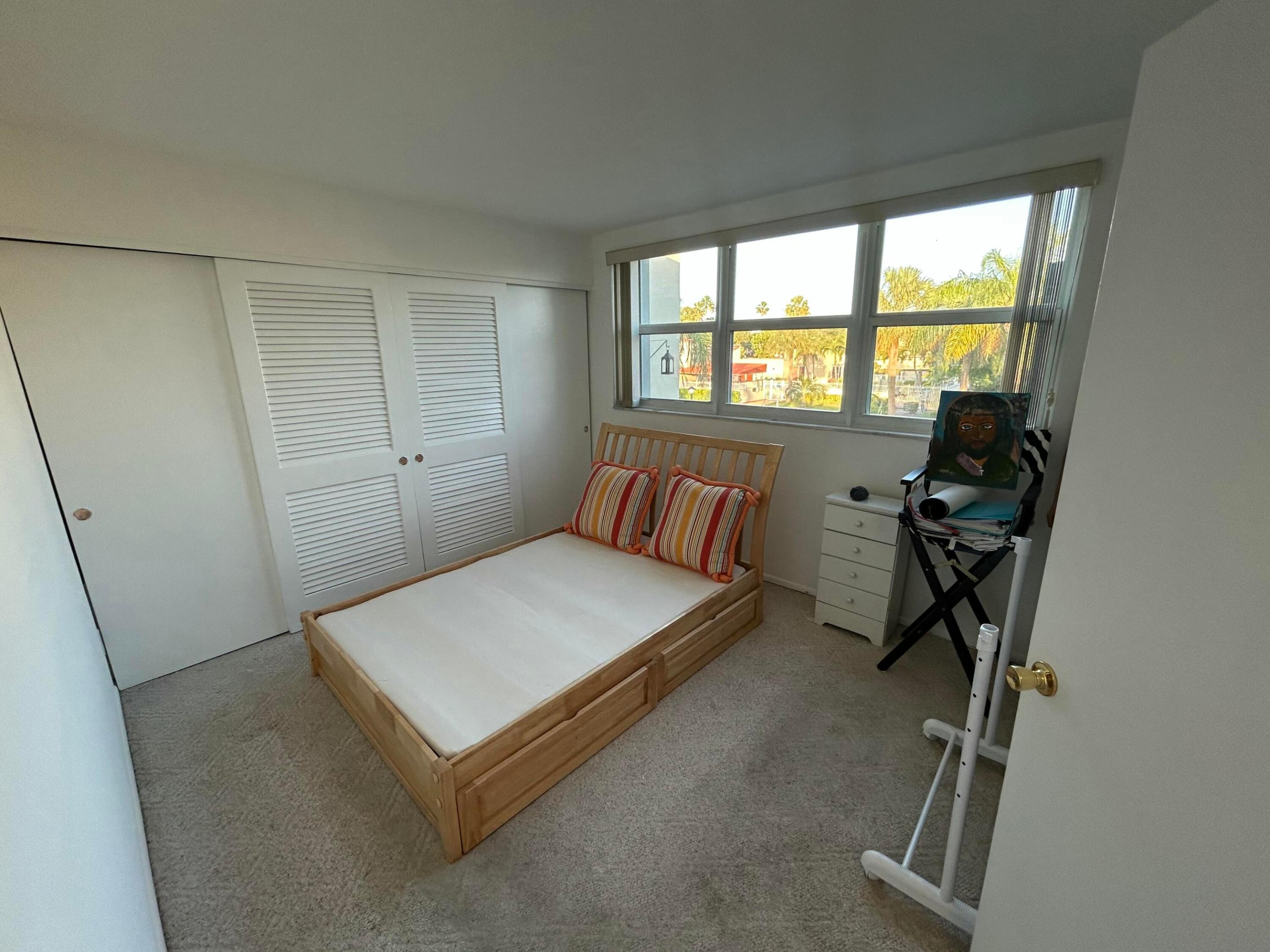 BOUNDBROOK CONDO S - Residential