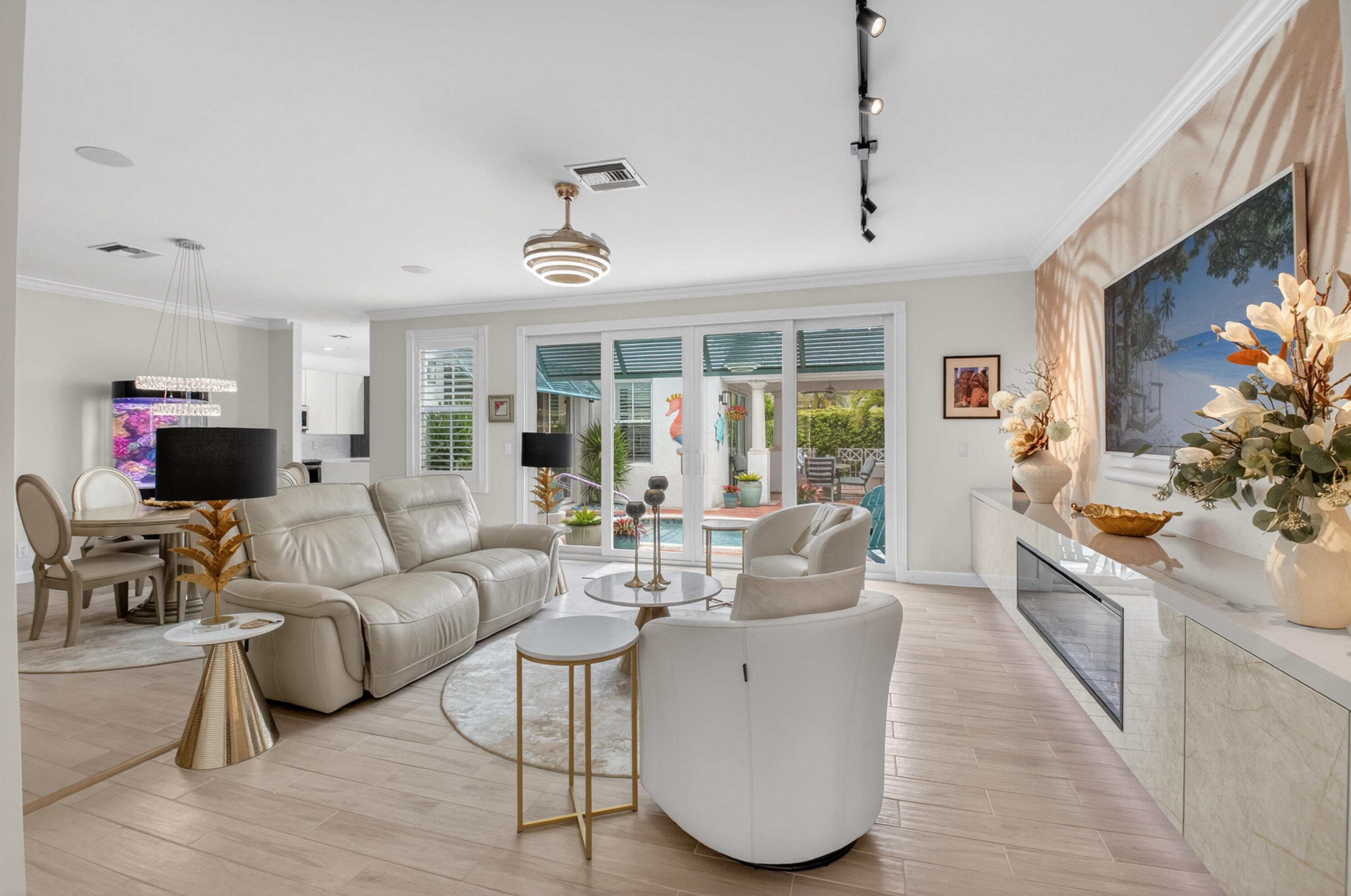 CAMBRIDGE PARK - Residential