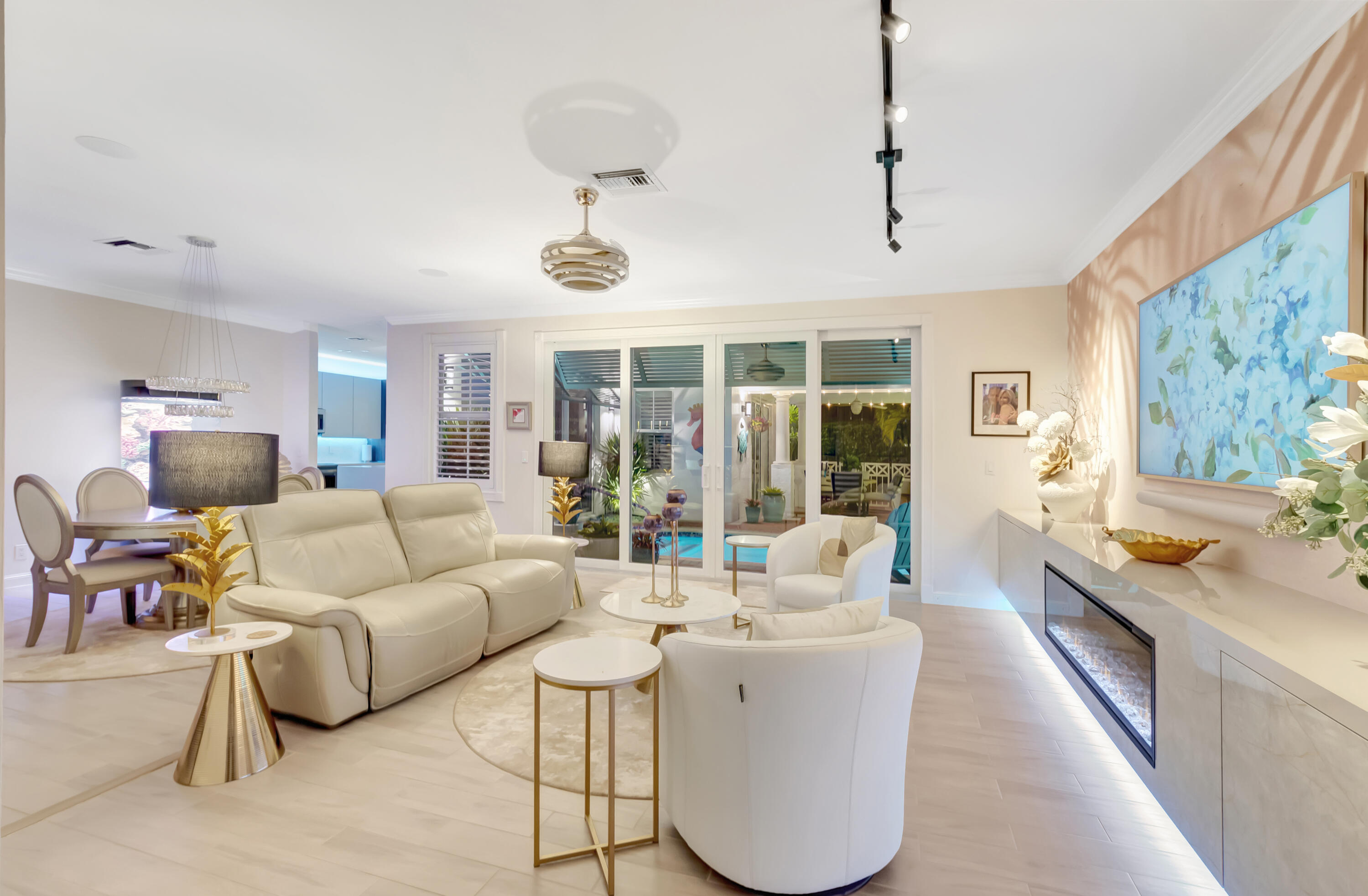 CAMBRIDGE PARK - Residential
