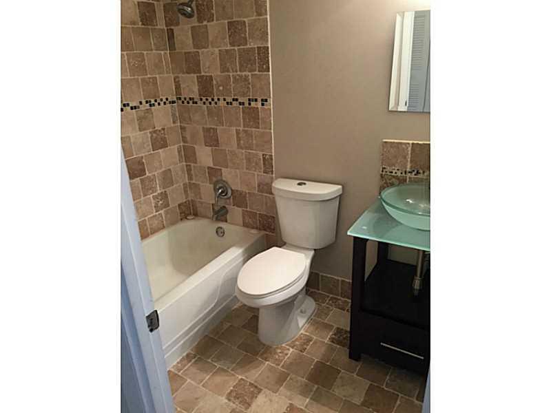 CLUB HOUSE COVE CONDO - Residential Lease